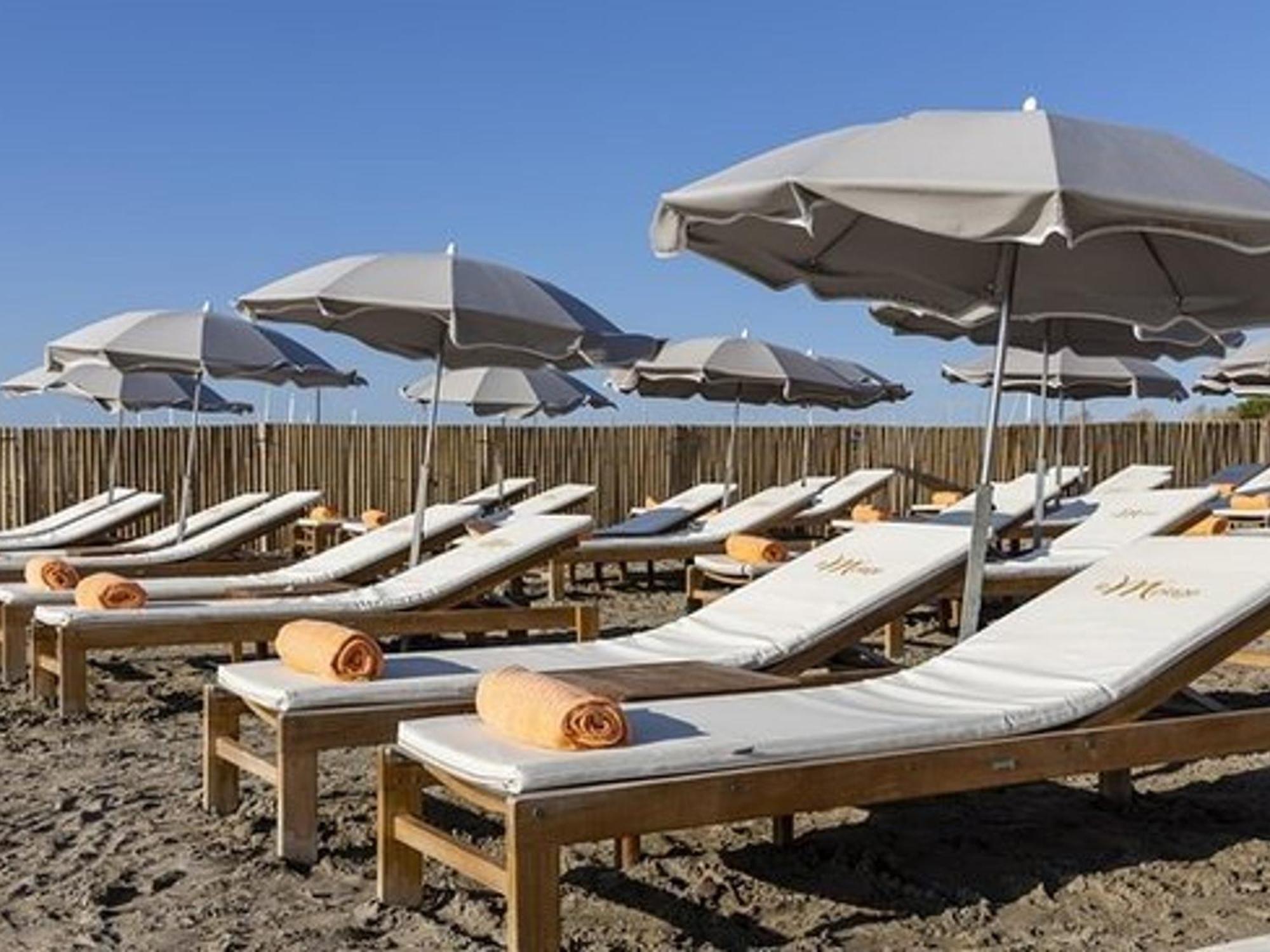 Studio Climatise Double Cabine Avec Piscine Et Parking A 650M De La Plage - Fr-1-307-140 Le Grau-du-Roi Exterior foto