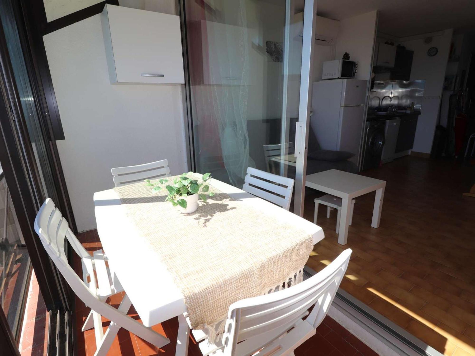 Studio Climatise Double Cabine Avec Piscine Et Parking A 650M De La Plage - Fr-1-307-140 Le Grau-du-Roi Exterior foto